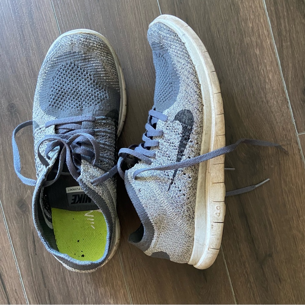 Nike Free fly knit running shoe size 9.5 - Picture 2 of 6